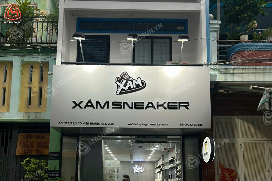 Bảng hiệu alu chữ mica dán trực tiếp