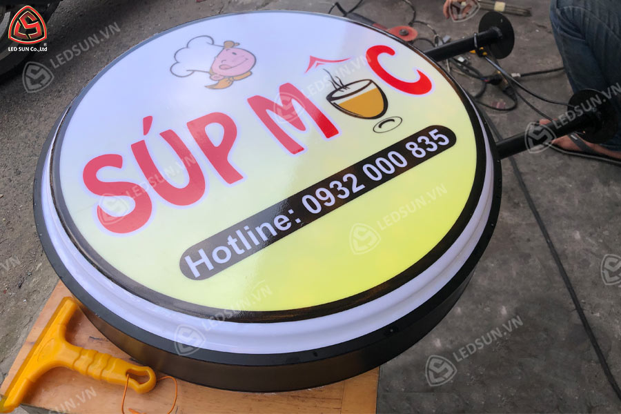 hộp đèn hút nổi