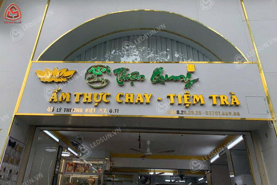 bảng hiệu quán ăn