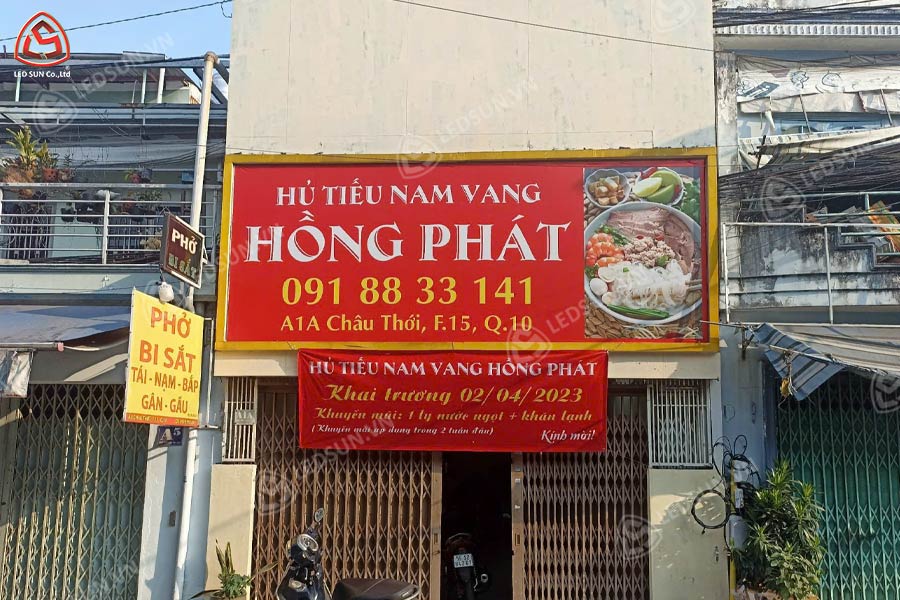 bảng hiệu quán ăn