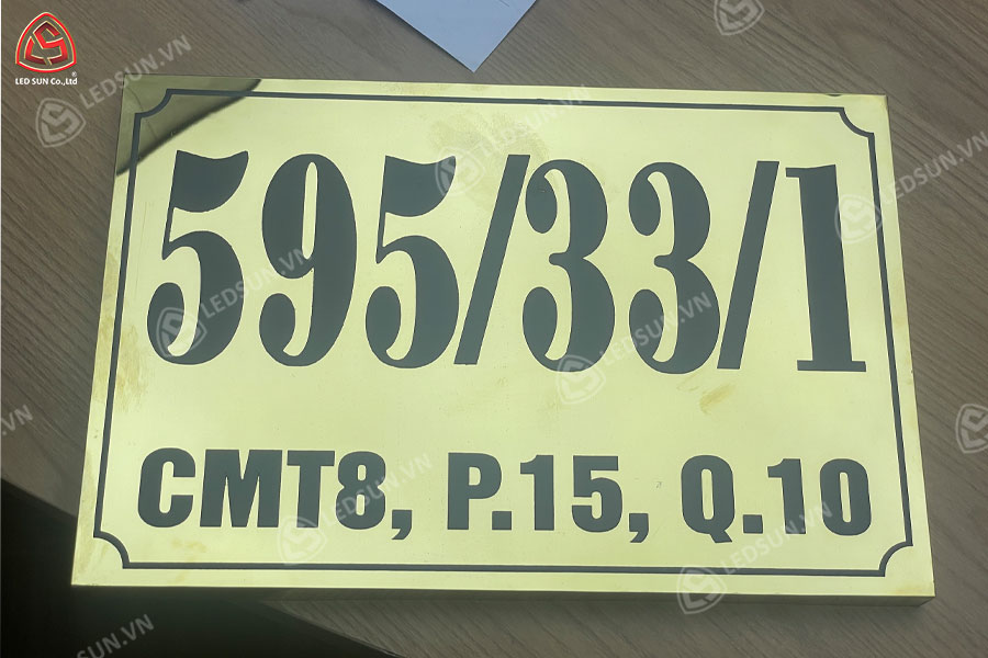 Bảng số nhà inox vàng gương