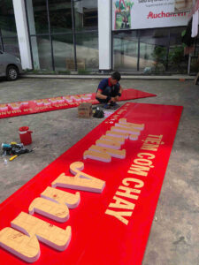 Led Sun gia công làm bảng hiệu Quận 11 cho khách hàng khu vực chợ Thiếc