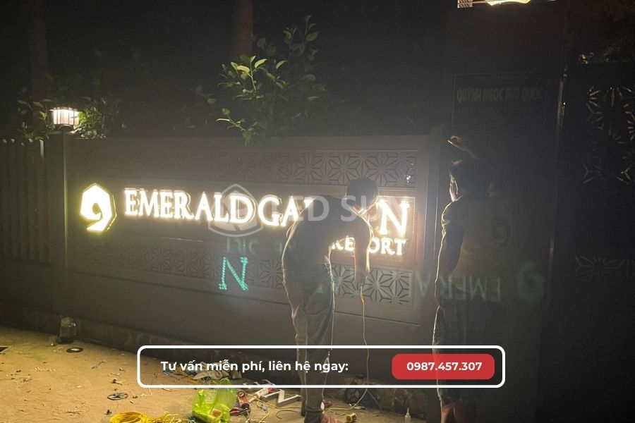 làm bảng hiệu phú quốc