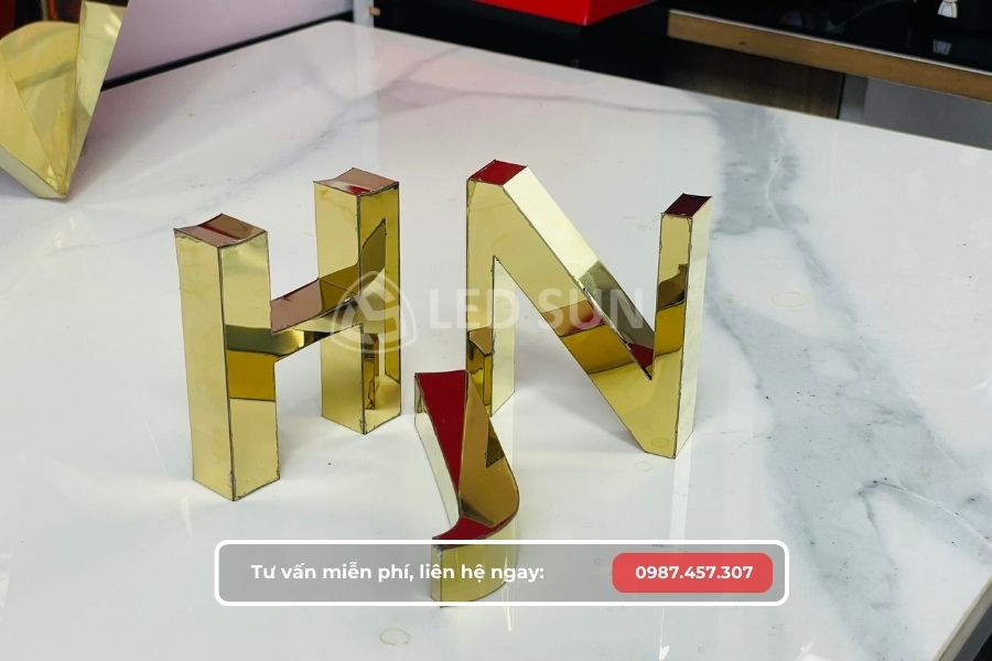 chữ inox hông inox