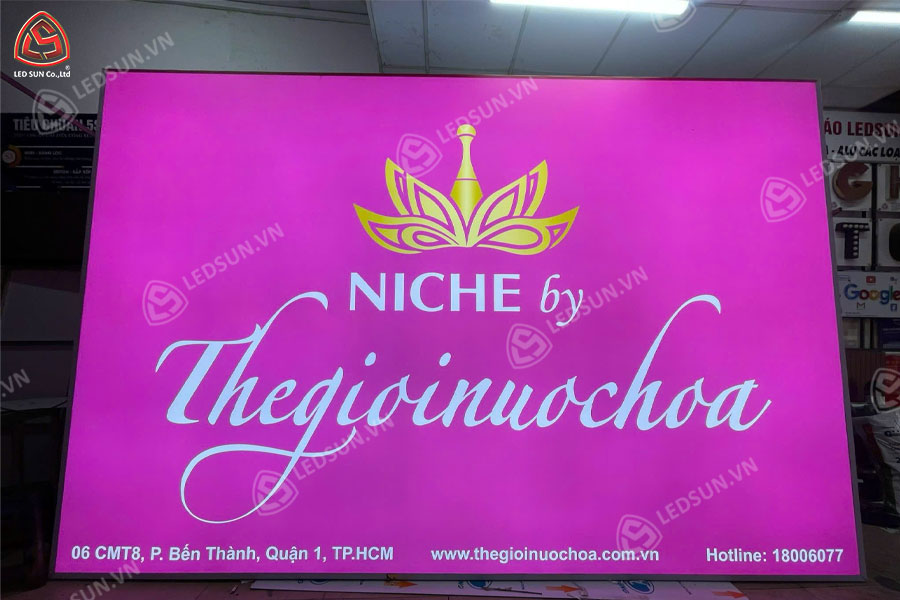 làm bảng hiệu hộp đèn