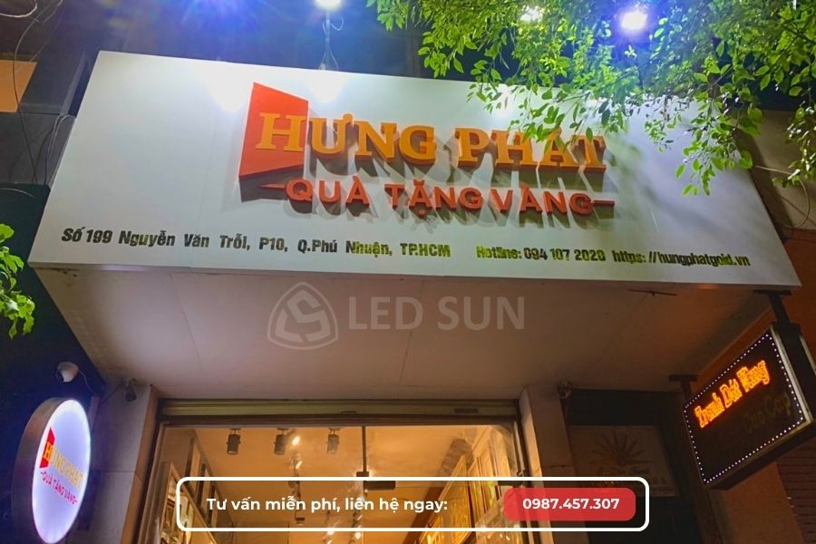 bảng hiệu alu chữ nổi inox