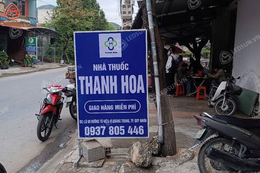 Bảng hiệu nhà thuốc hộp đèn