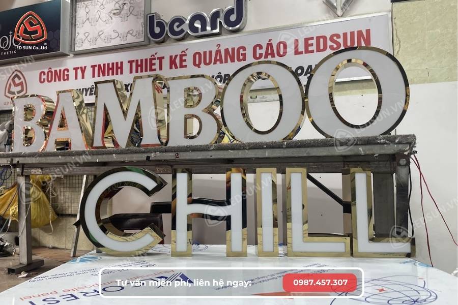 Chữ inox lộng mặt mica sáng đèn