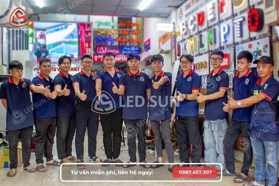 Đội ngũ nhân sự chuyên nghiệp Led Sun